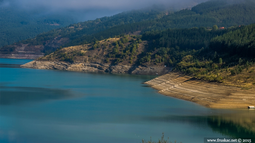 News - Kome smeta Zavojsko jezero!?