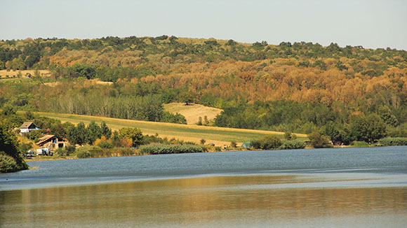 Moharač Lake